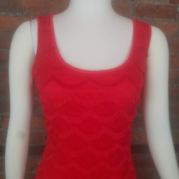 SOLD Guess Women's Dress Sleeveless Red - Picture 2 of 7